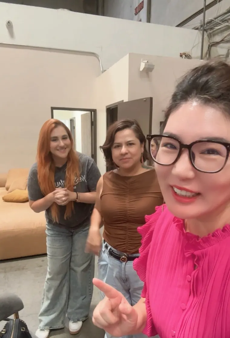 PrimeAura Global clients visiting our Los Angeles warehouse with Jolin
